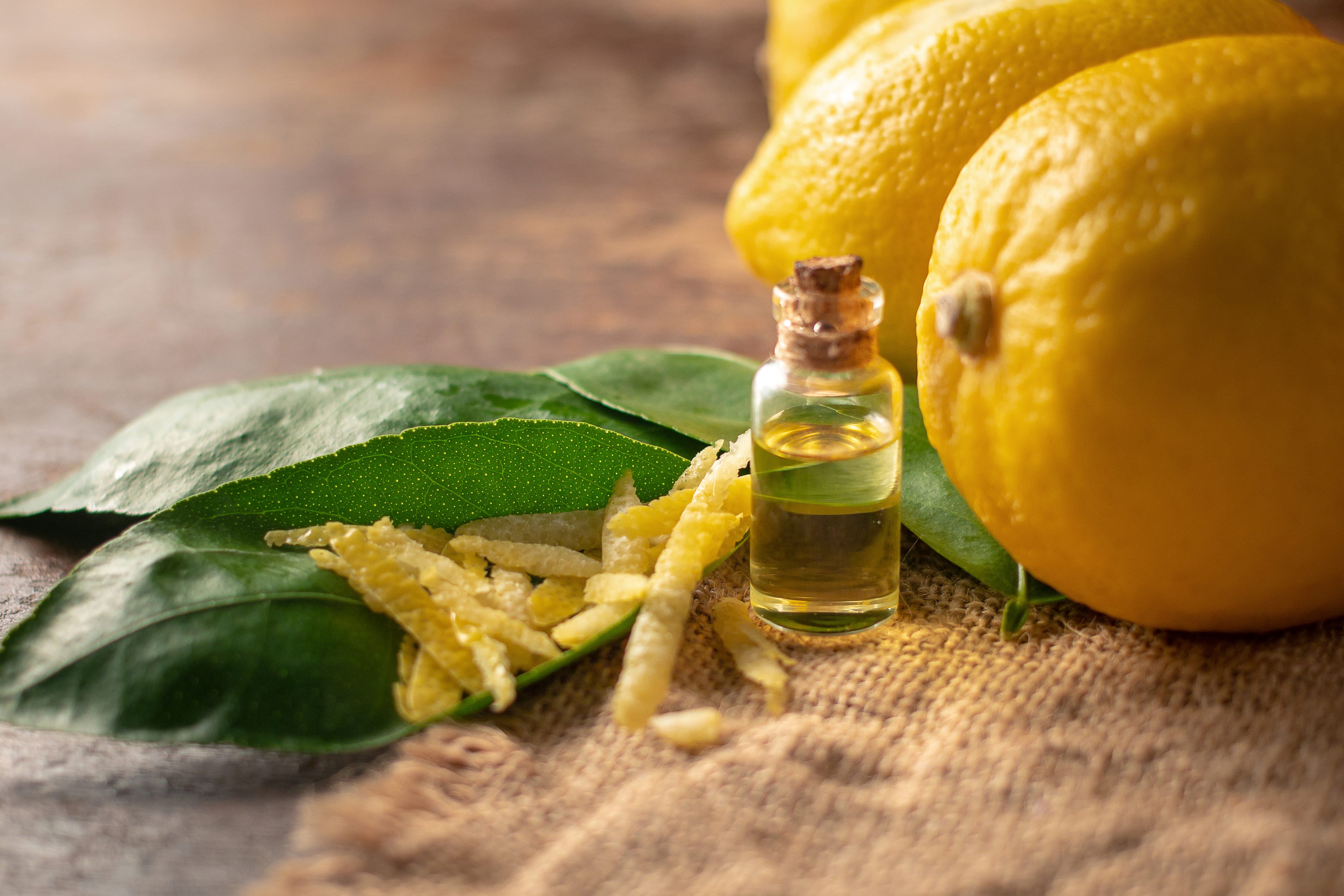 Folic Acid (Natural B9) - Lemon peel extract, Spinach.